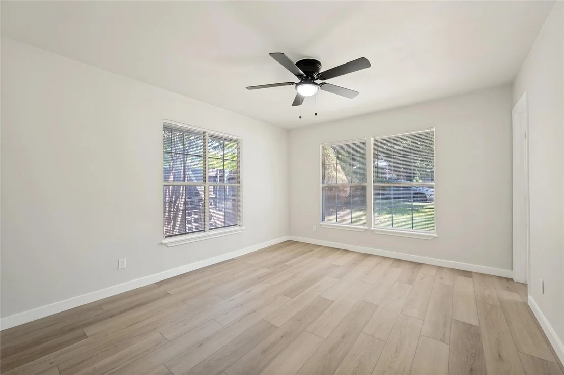 Photo of 112 Oriole Drive