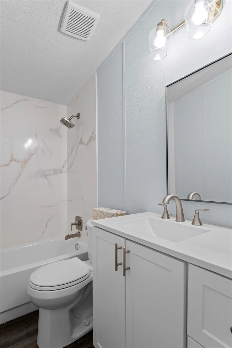 Photo of 2104 County Road 2134