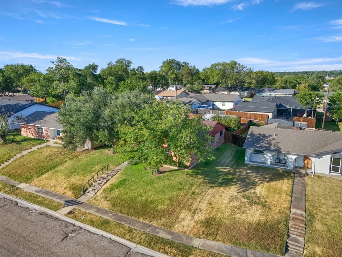 Photo of 1646 Savage Drive