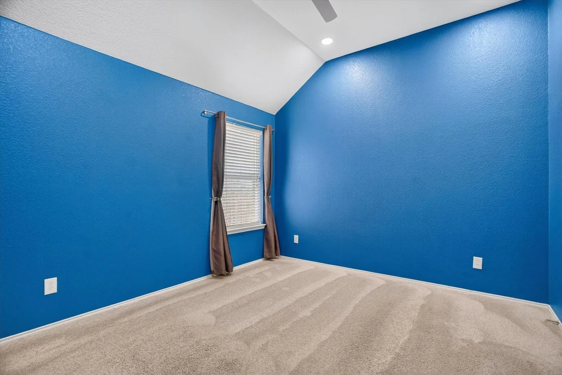 Photo of 817 Peach Lane