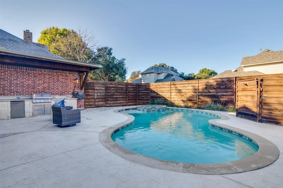 Photo of 8005 Rosemont Drive