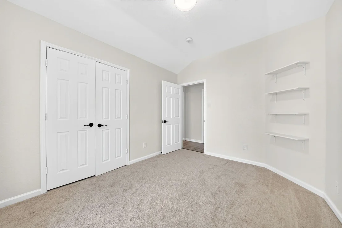 Photo of 7606 Harbor Drive
