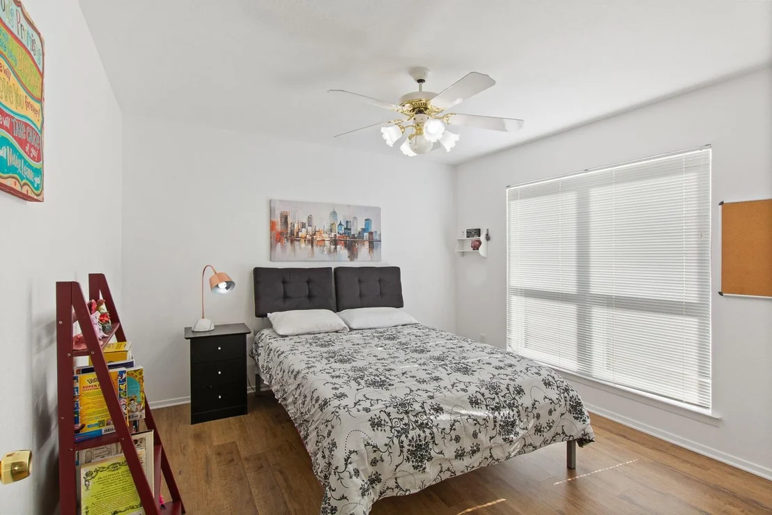 Photo of 803 Firestone Lane