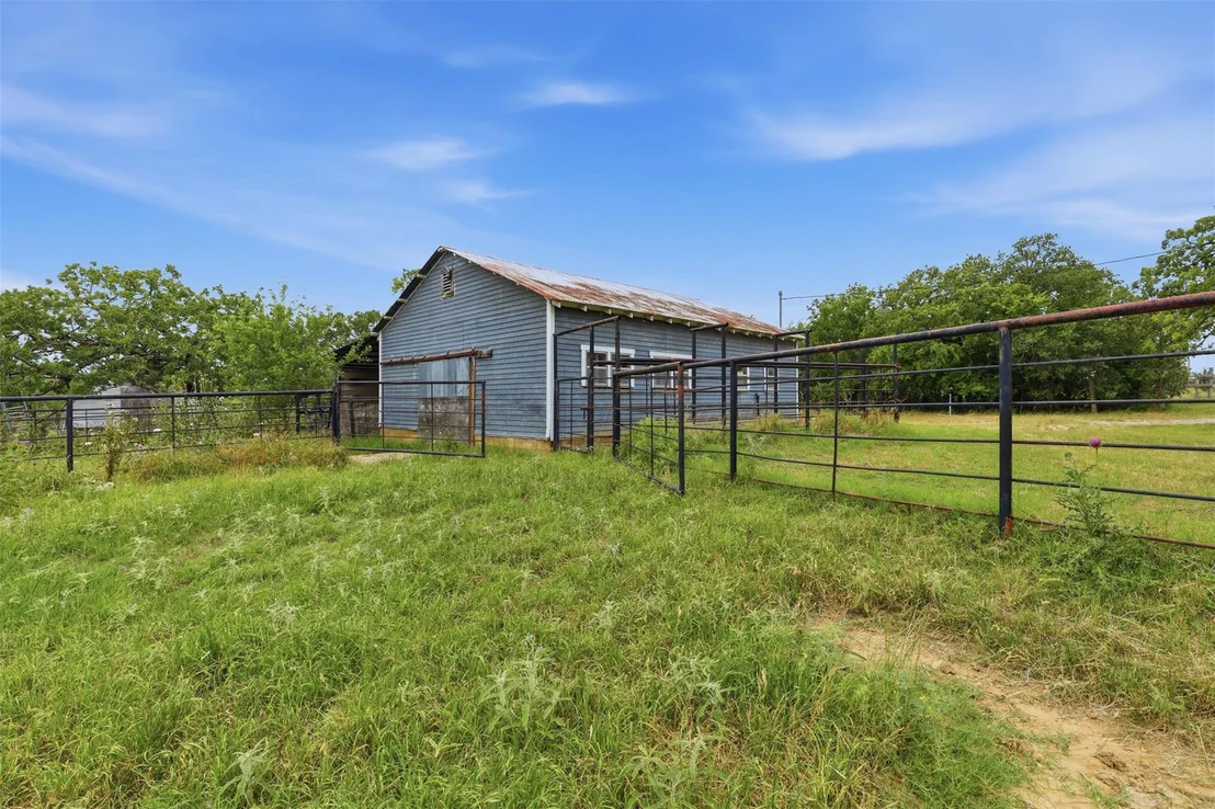 Photo of 820 Goshen Road