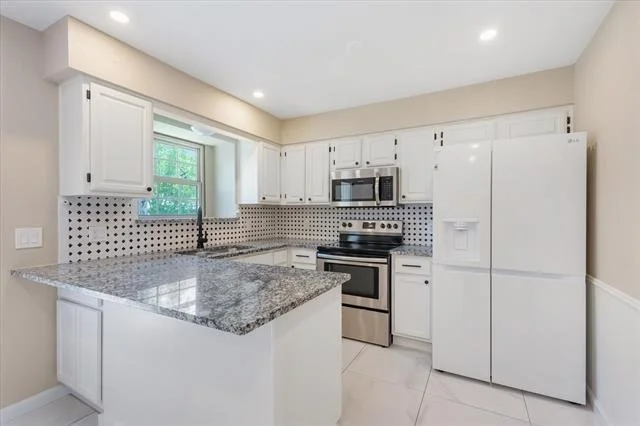Photo of 328 Pinyon Lane