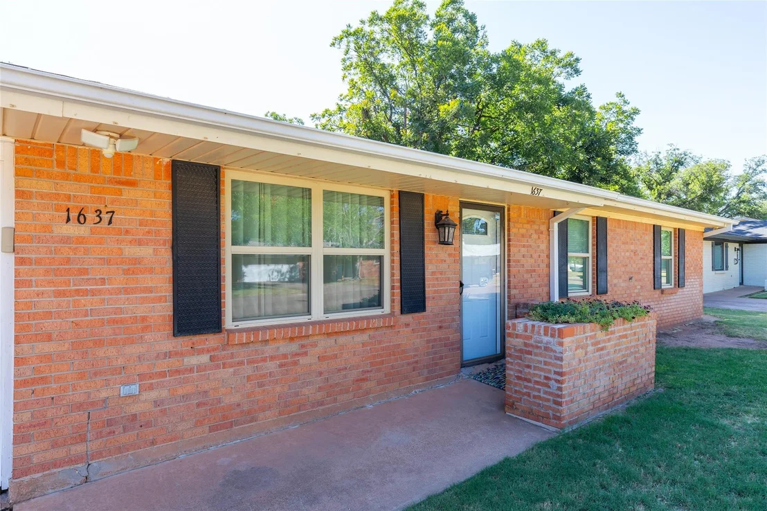 Photo of 1637 Glendale Drive