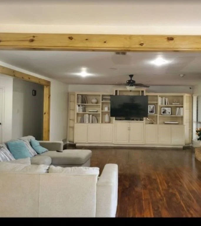 Photo of 2524 Mockingbird Road