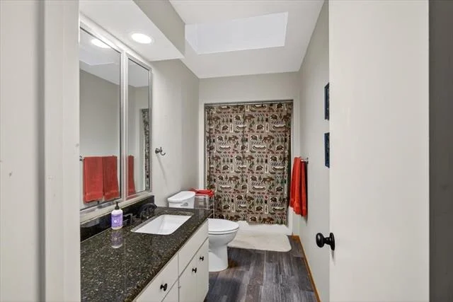 Photo of 906 Valle Vista Drive