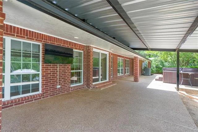 Photo of 2708 Cedar Point Drive