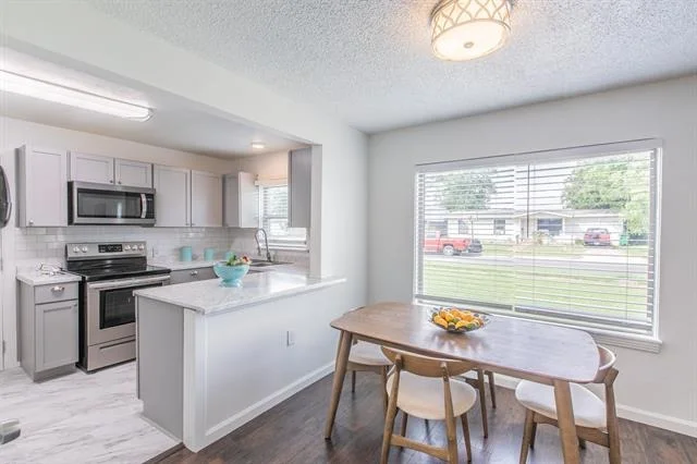 Photo of 521 Willow Way