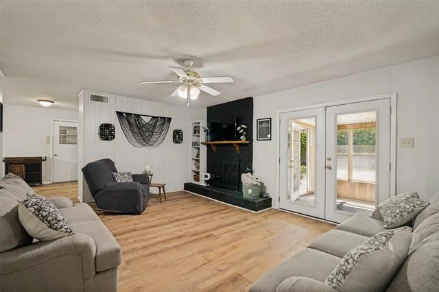 Photo of 1107 Royal Drive