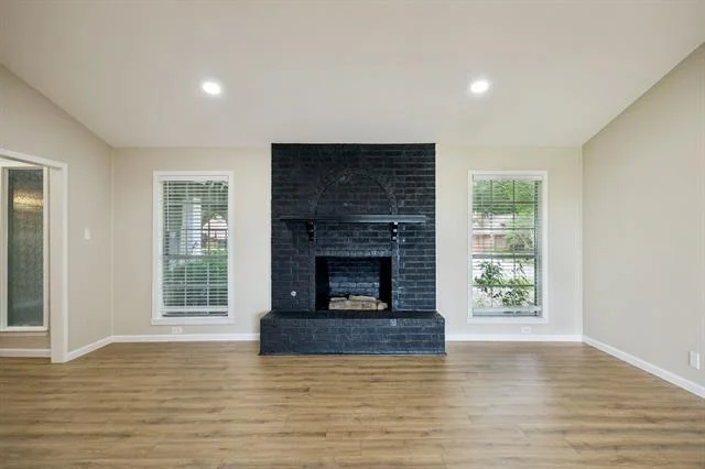 Photo of 417 Oxford Drive