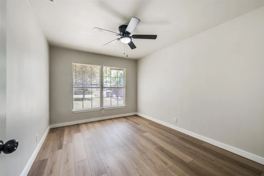 Photo of 112 Oriole Drive
