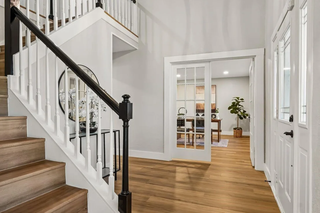 Photo of 2872 Hurstview Drive
