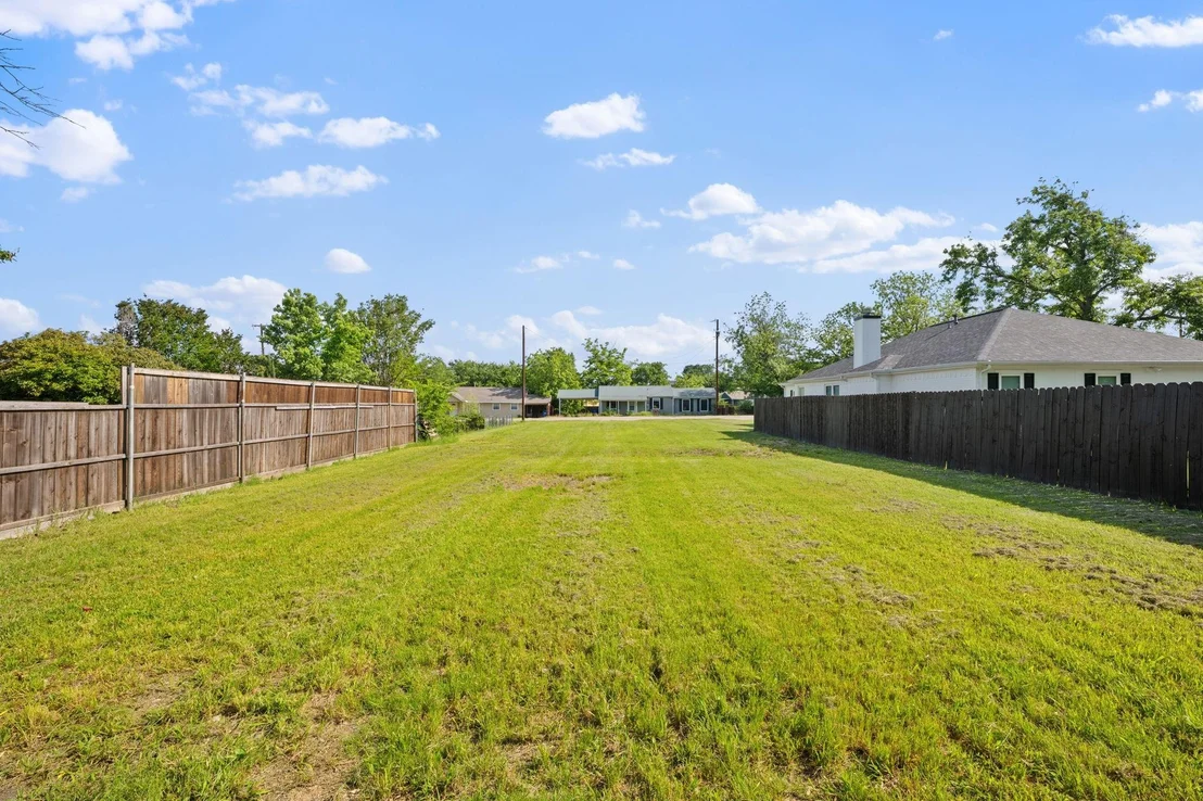Photo of 405 E Maple Street