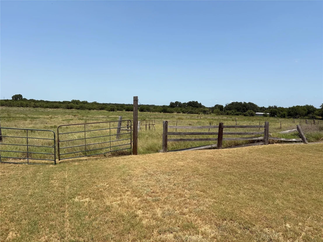 Photo of 912 Highway 36 W