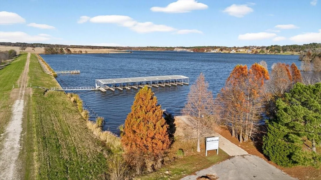 Photo of 6105 Overlook Point