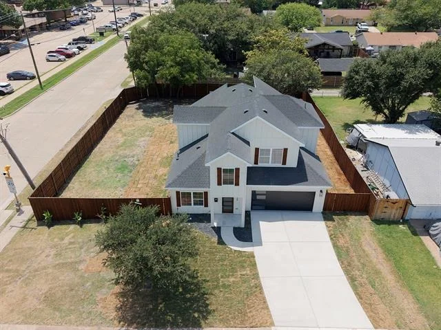 Photo of 3825 Williamsburg Drive