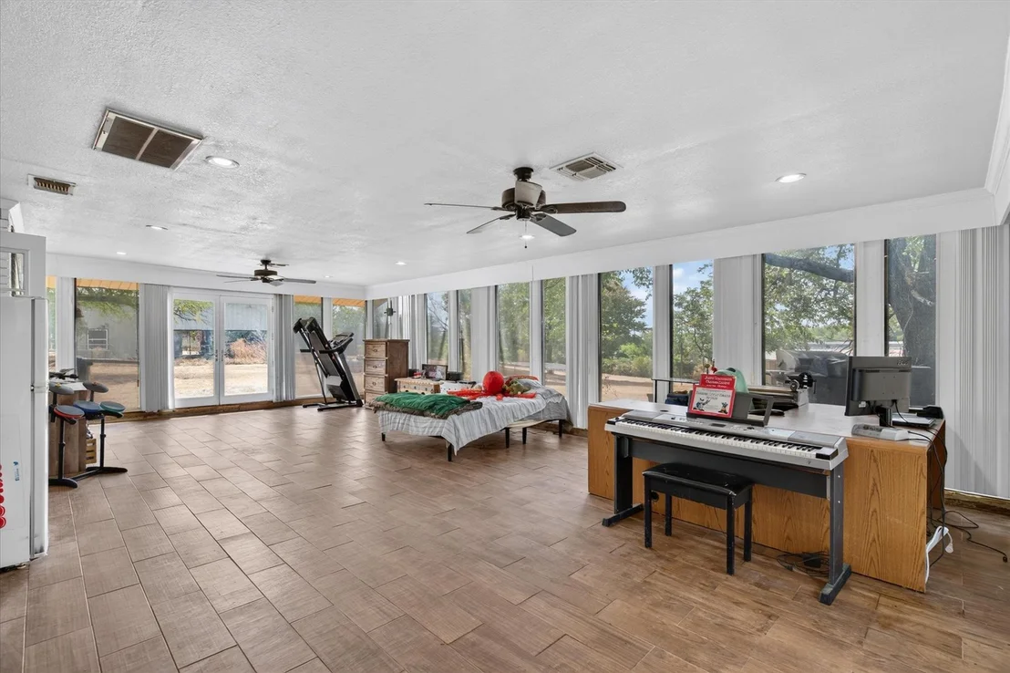 Photo of 1401 Old Garner Road
