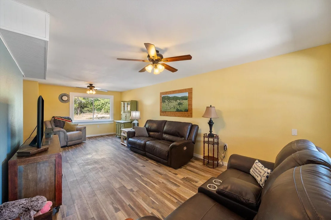 Photo of 355 County Road 2800