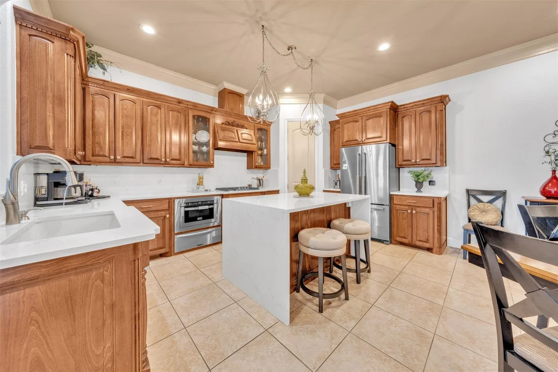 Photo of 2400 Vineyard Drive