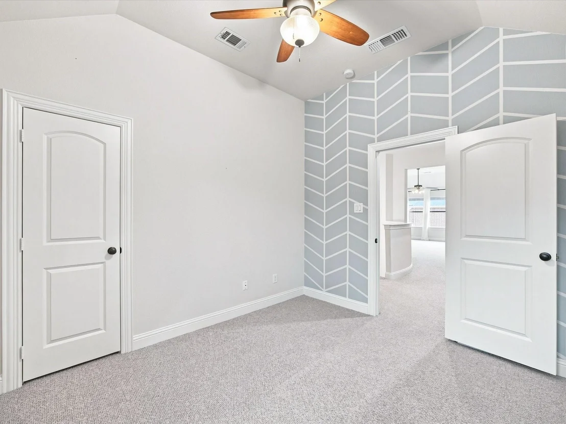 Photo of 412 Oriole Drive