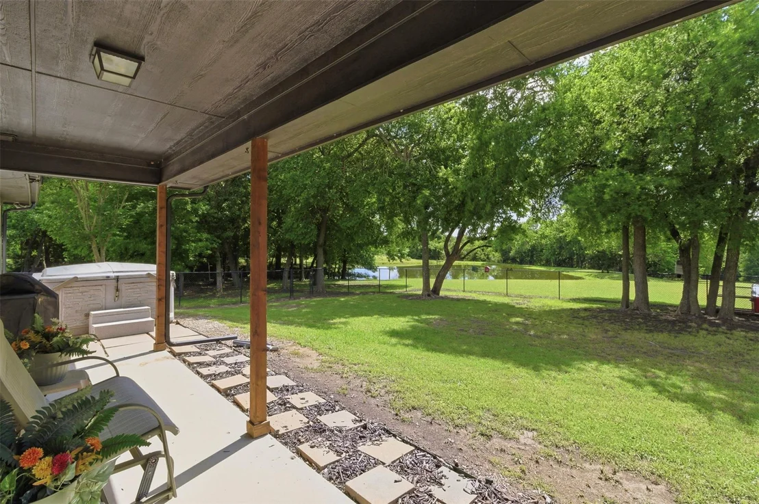 Photo of 2725 County Road 494
