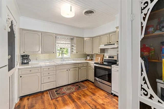 Photo of 138 Pin Oak Drive