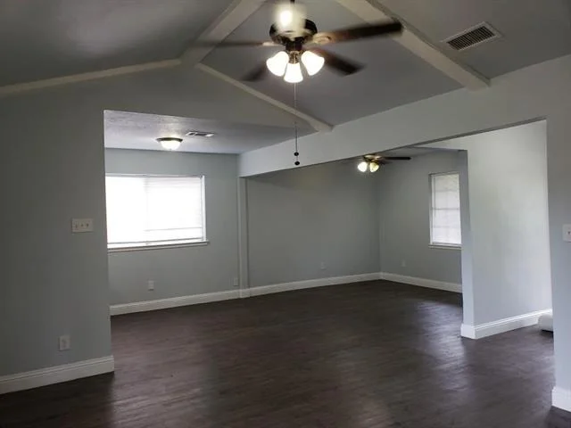 Photo of 623 Blue Grass Drive