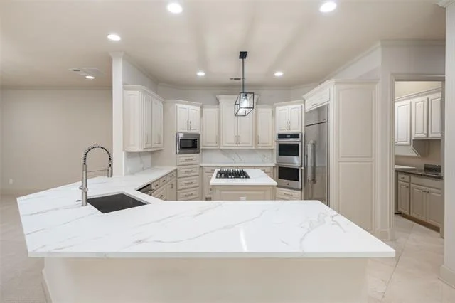 Photo of 906 Glen Rose Drive