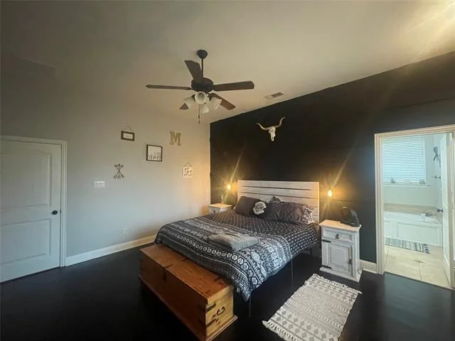 Photo of 412 Bur Oak Trail