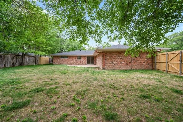 Photo of 628 Madison Drive