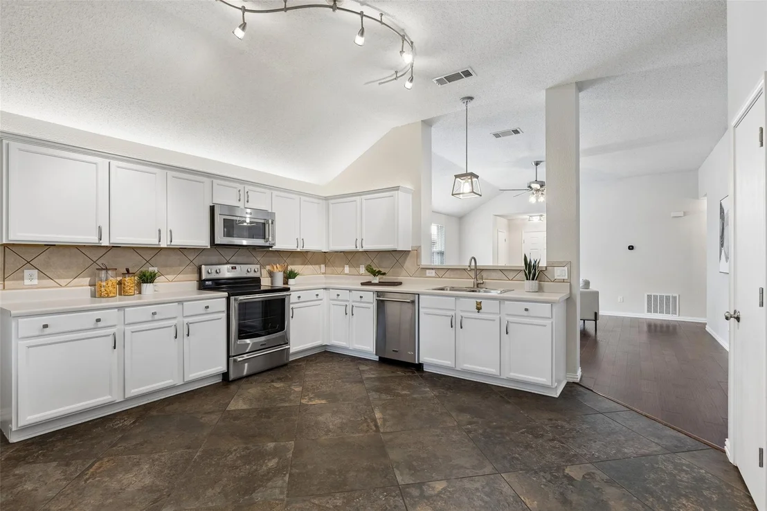 Photo of 501 Fireberry Drive
