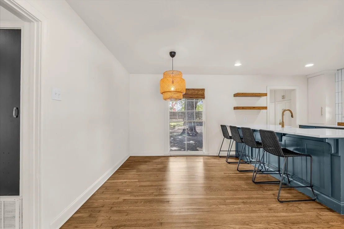 Photo of 2601 Columbus Avenue