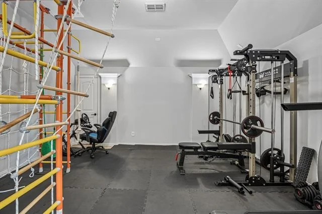 Photo of 1504 Grove Drive