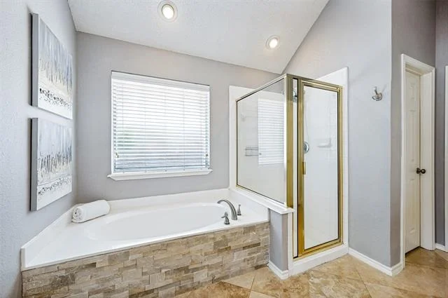 Photo of 5104 Independence Avenue