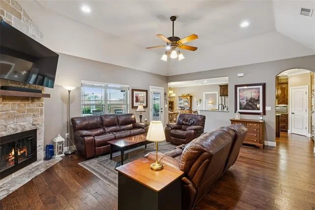 Photo of 733 Marlin Drive