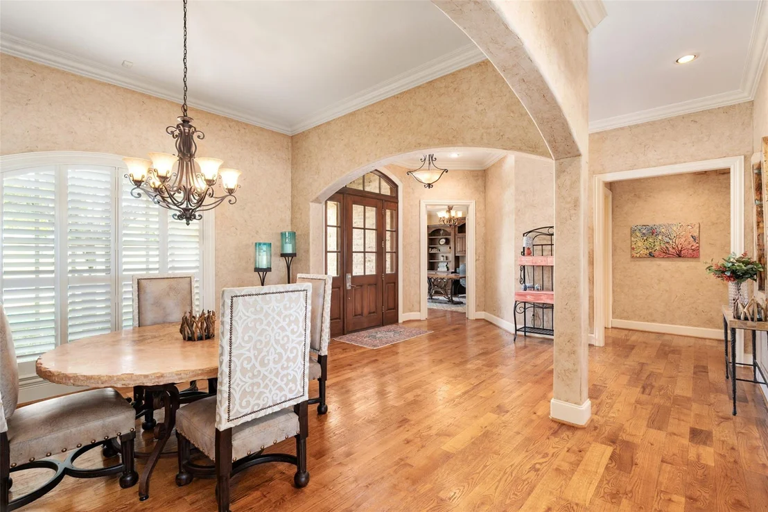 Photo of 229 Lakeside Drive
