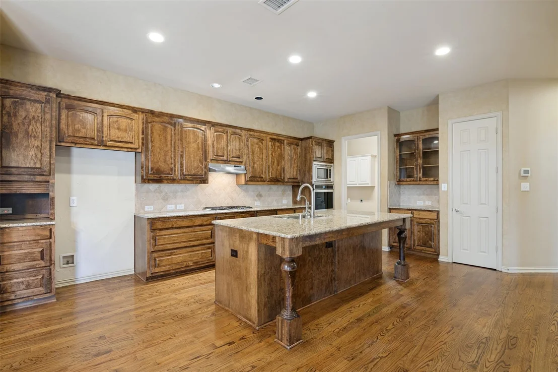 Photo of 522 Oakhurst Drive