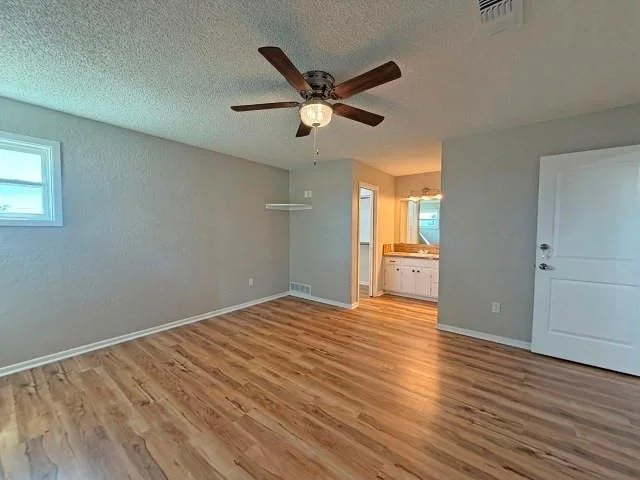 Photo of 1147 Graves Road