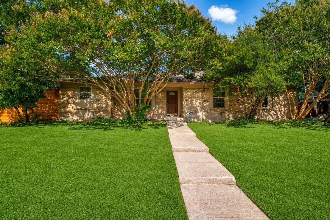 Photo of 5012 Hatherly Drive
