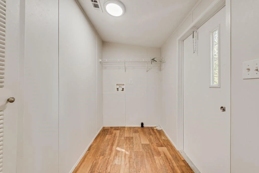 Photo of 1517 Mockingbird Lane