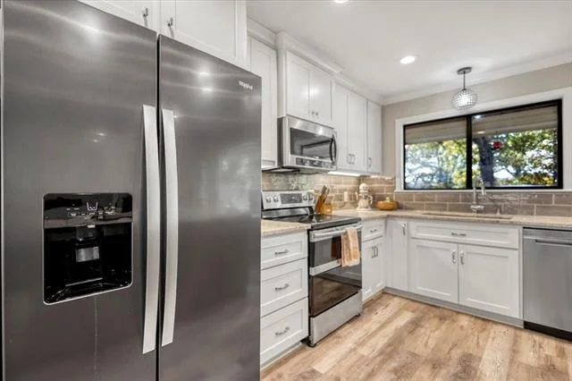 Photo of 441 Hideaway Lane Central