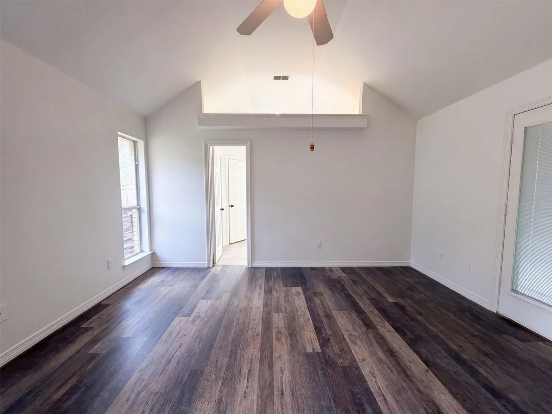Photo of 1623 W Pleasant Drive