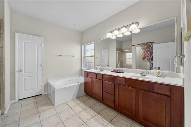 Photo of 2025 Aster Trail