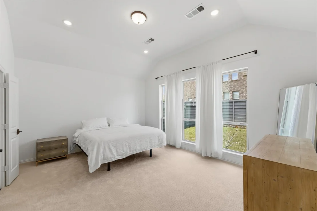 Photo of 6012 Mapleshade Way
