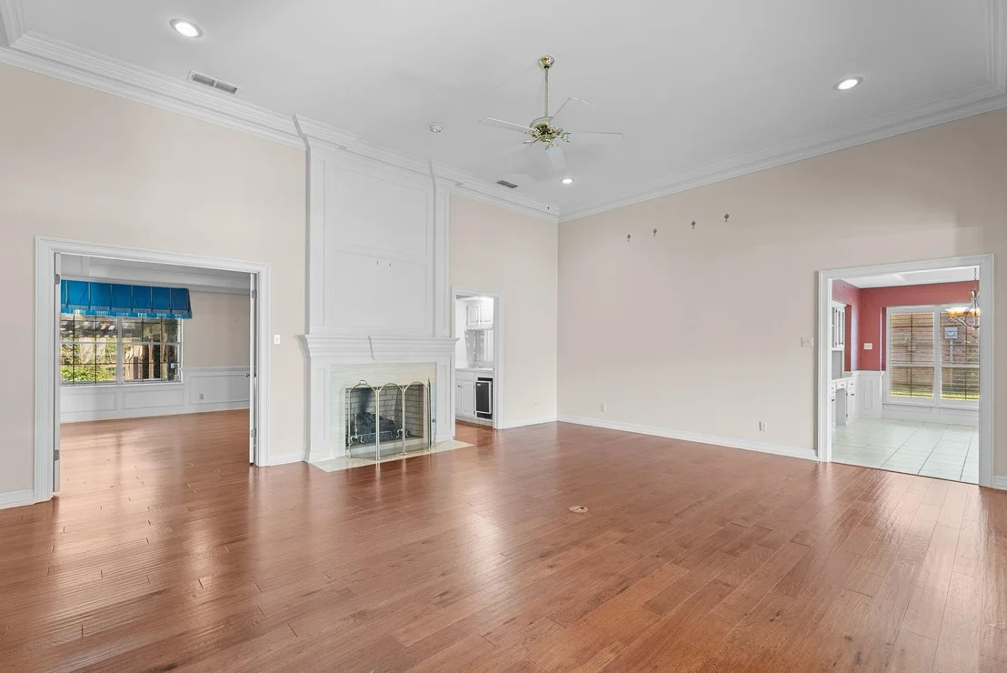 Photo of 1807 Royal Oak Drive