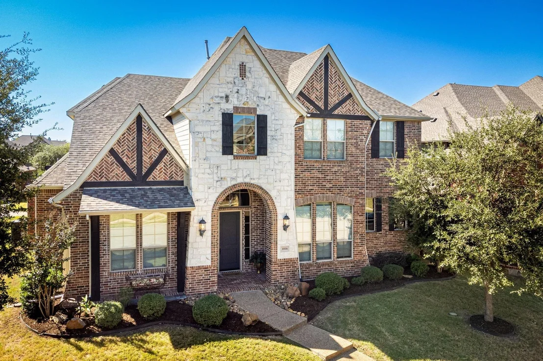 Photo of 1016 Burnet Drive