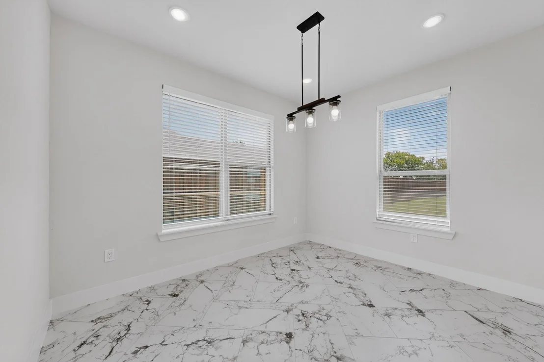 Photo of 1672 Brookview Drive