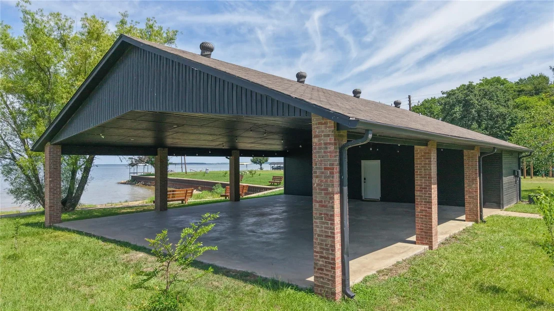 Photo of 247 Admiral Drive